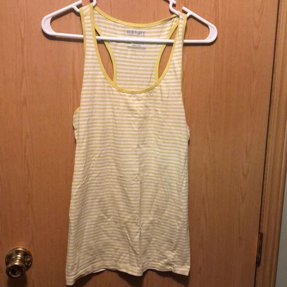 Old navy size large razor back tank top - Picture 1 of 4